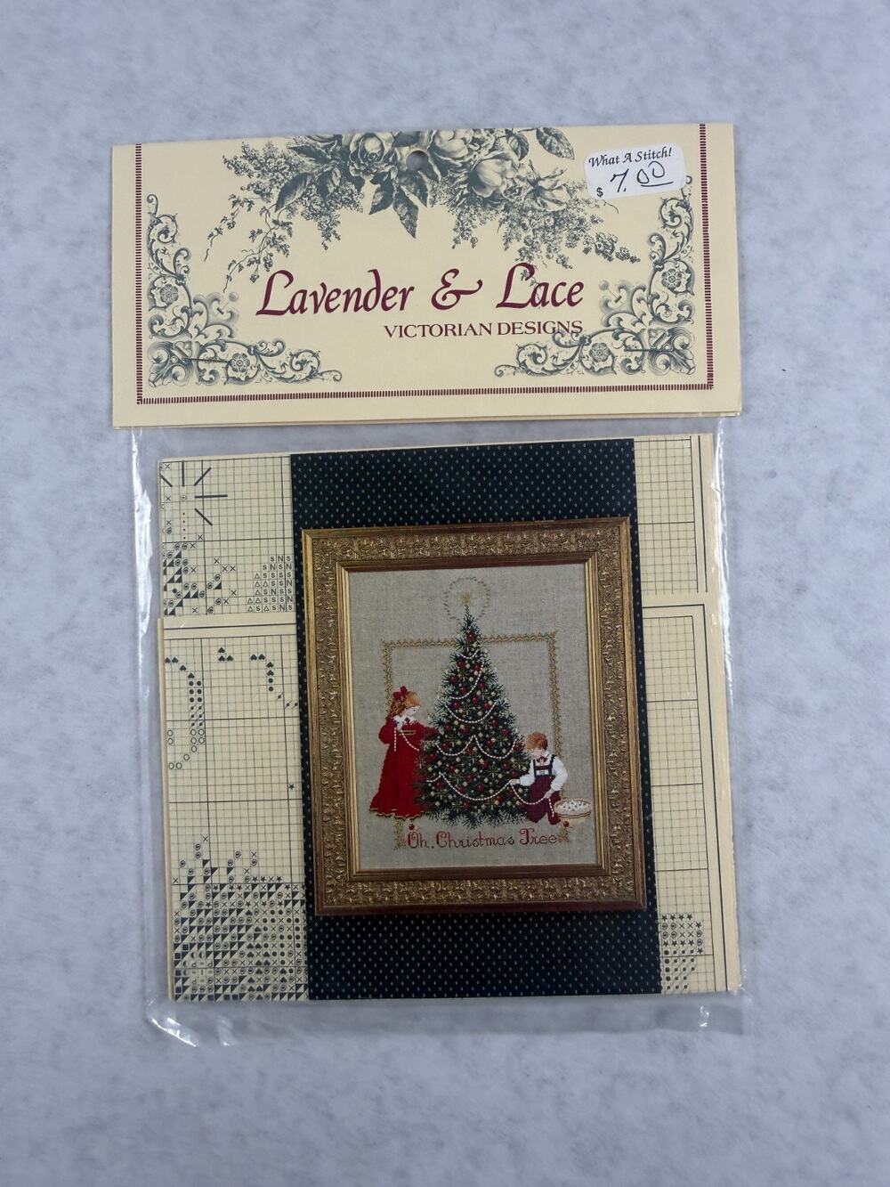Lavender & Lace Cross Stitch Pattern 1993 - Oh Christmas Tree - Brand New